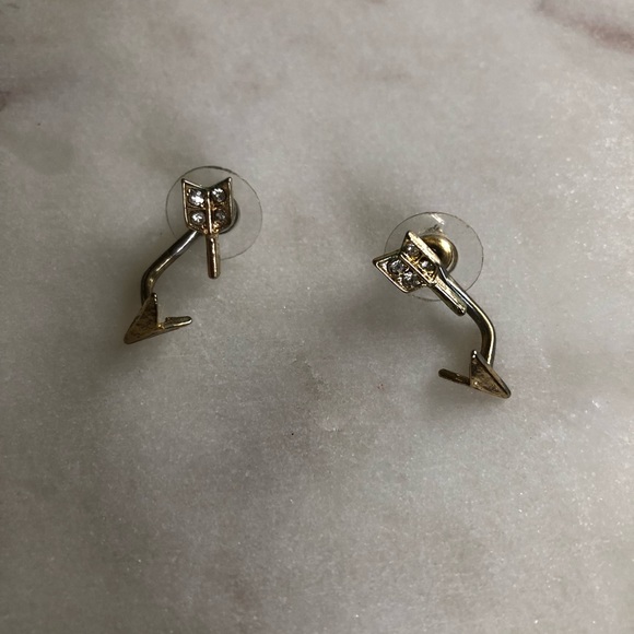 Vince Camuto Jewelry - Vince Camuto arrow jacket earrings